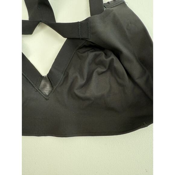 Calvin Klein Natural Fit Wireless Unlined Triangle Black Bra  Size M - Picture 9 of 16
